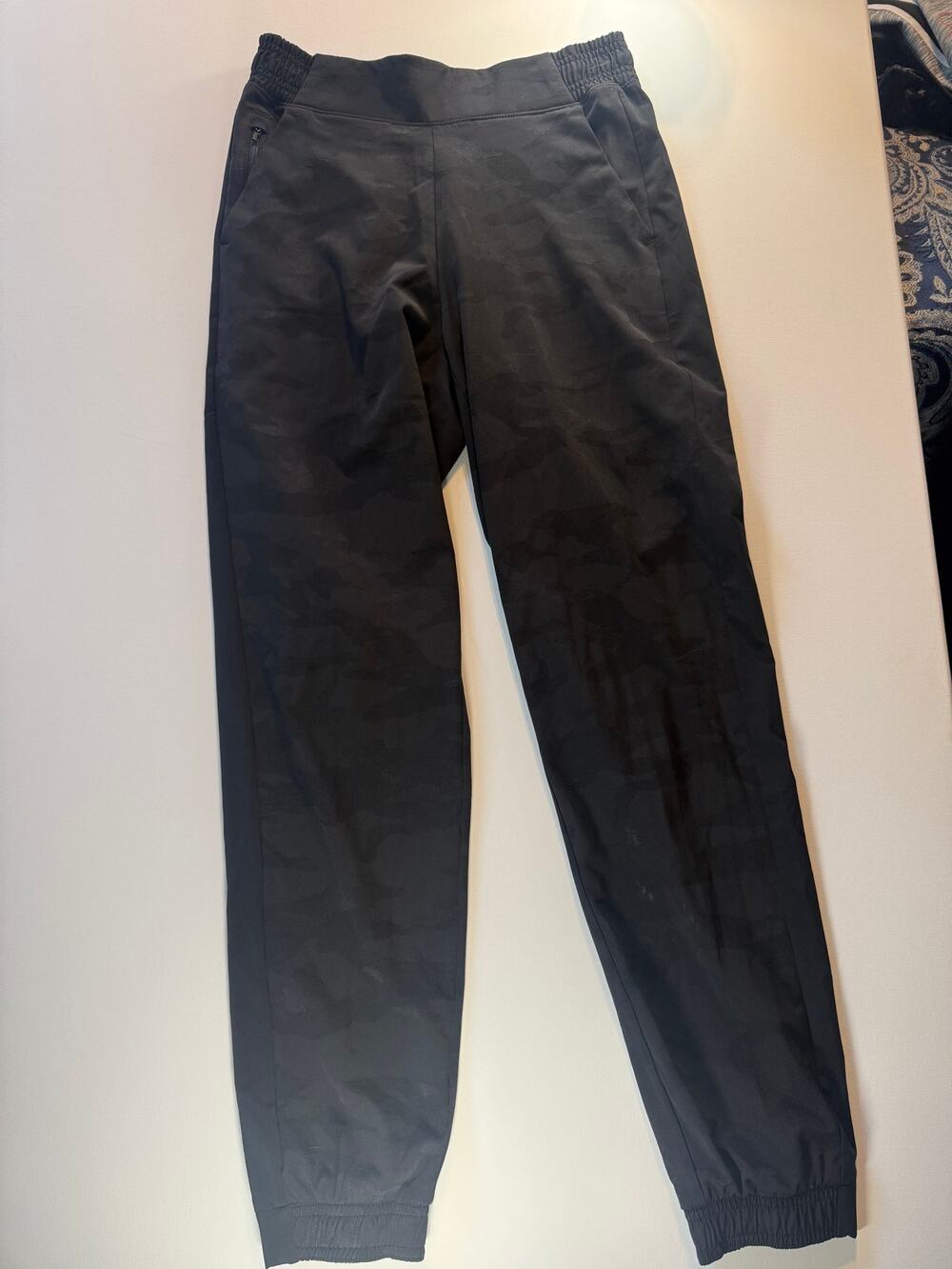 Athleta Brooklyn Textured Black Joggers Womens Size 2